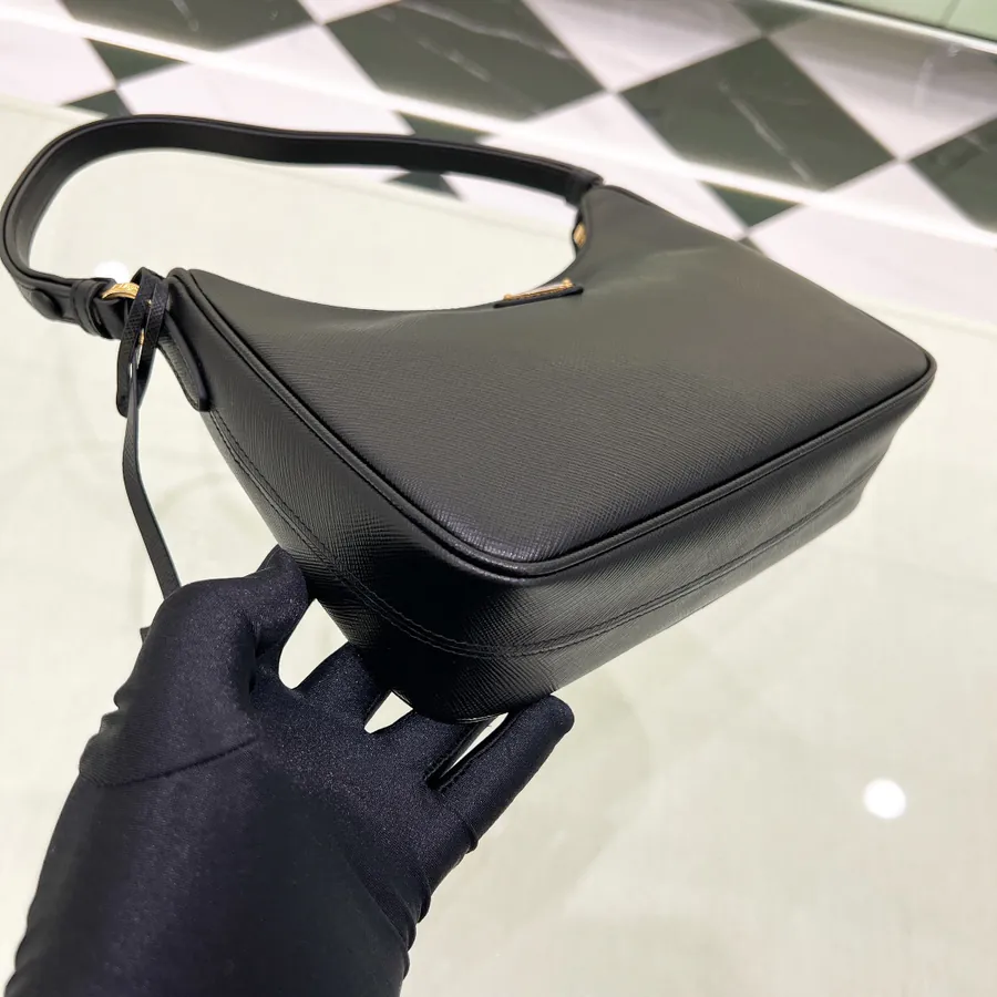 Hobo 2005 Crosshatch Calfskin Crossbody Bag 1BC204