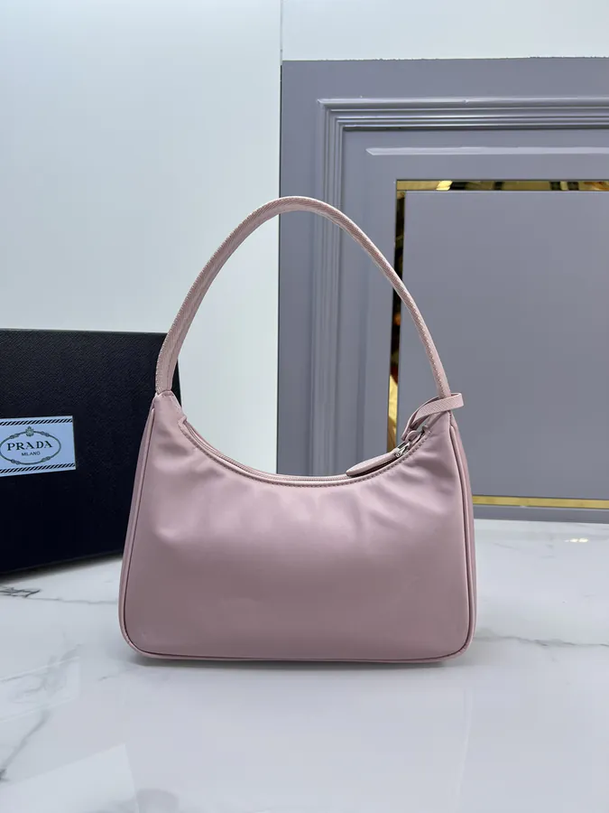 1ne515 Re Edition 2000 Snow Pink Hobo Crossbody Bag