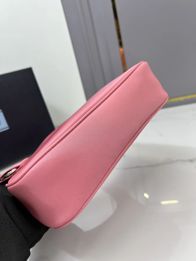 1ne515 Re Edition 2000 Sakura Pink Hobo Crossbody Bag