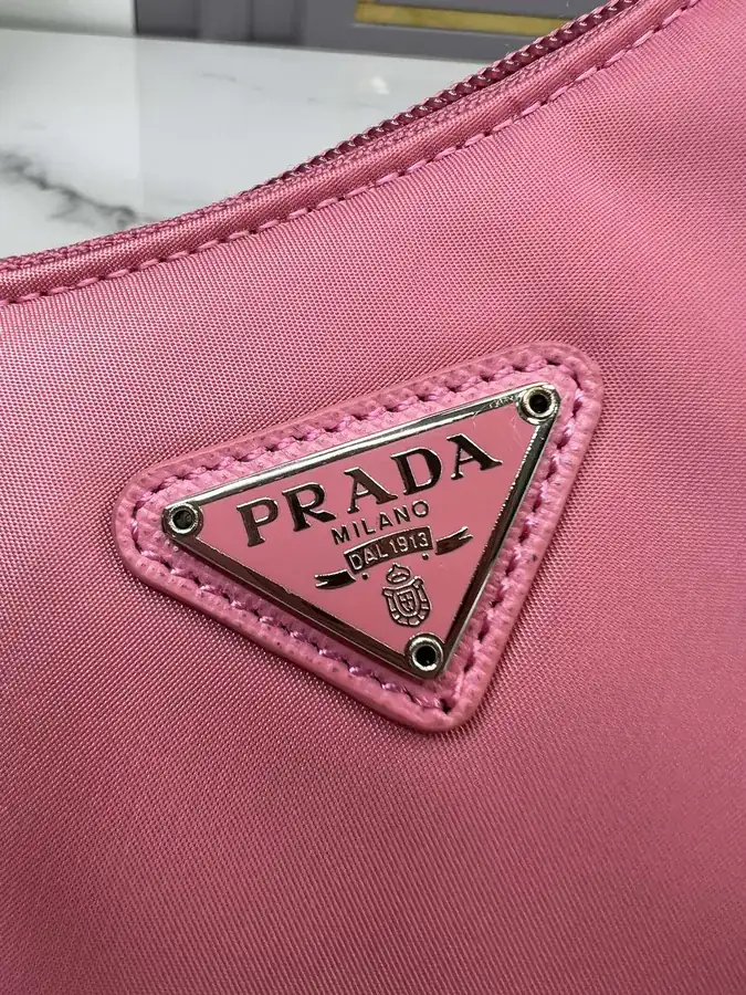 1ne515 Re Edition 2000 Sakura Pink Hobo Crossbody Bag