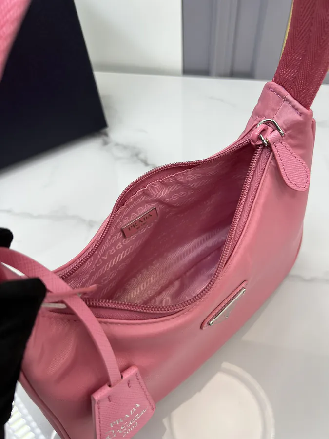 1ne515 Re Edition 2000 Sakura Pink Hobo Crossbody Bag