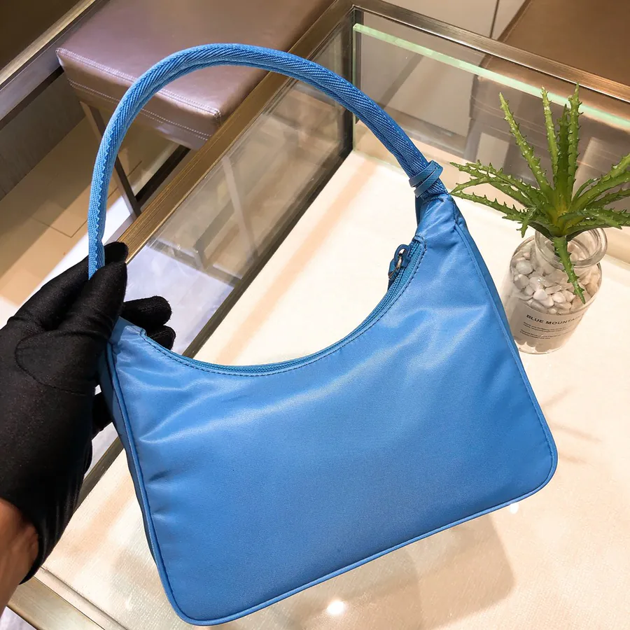 1ne515 Re Edition 2000 Hobo Shoulder Bag