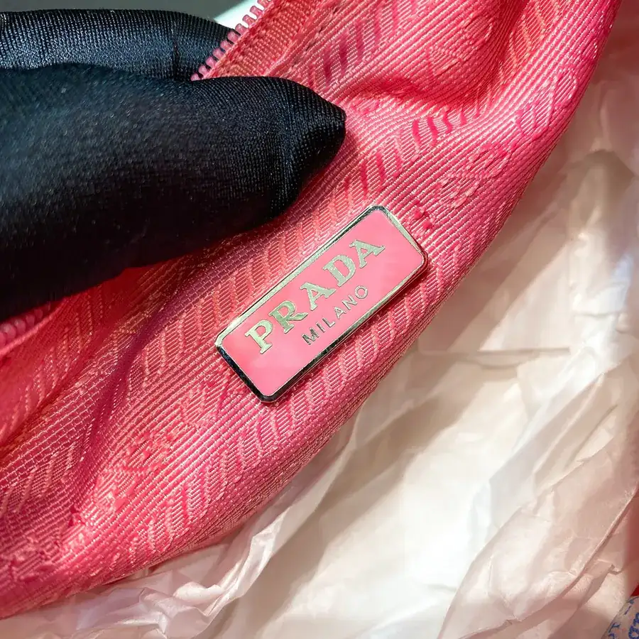 1ne515 Re Edition 2000 Sakura Pink Hobo Crossbody Bag