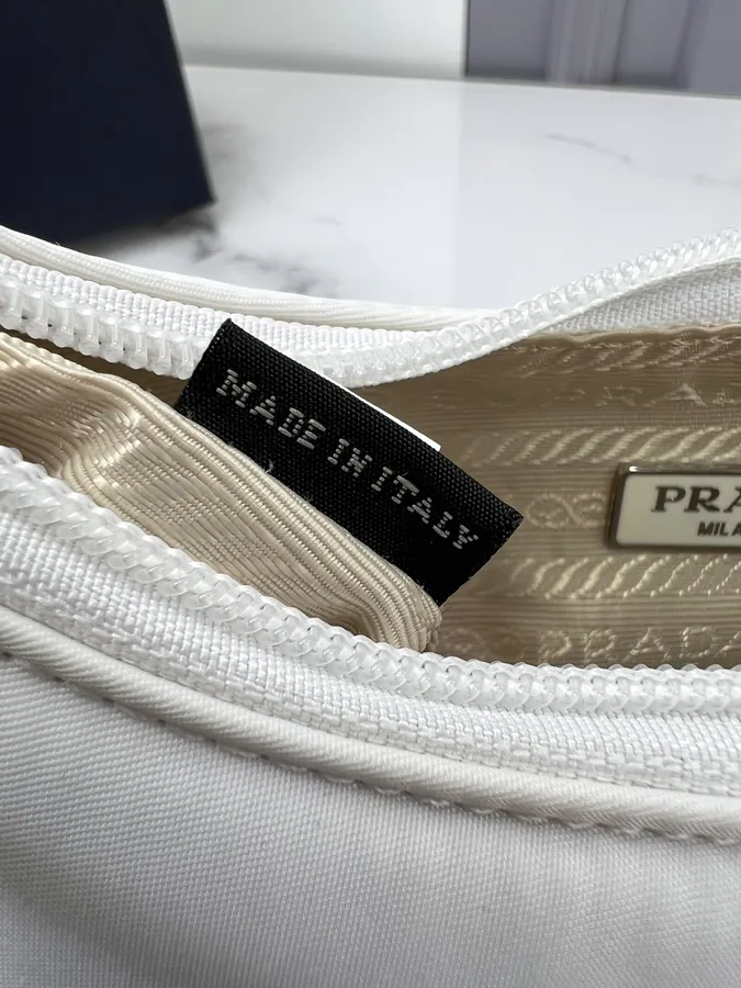 1ne515 Re edition 2000 White Hobo Crossbody Bag