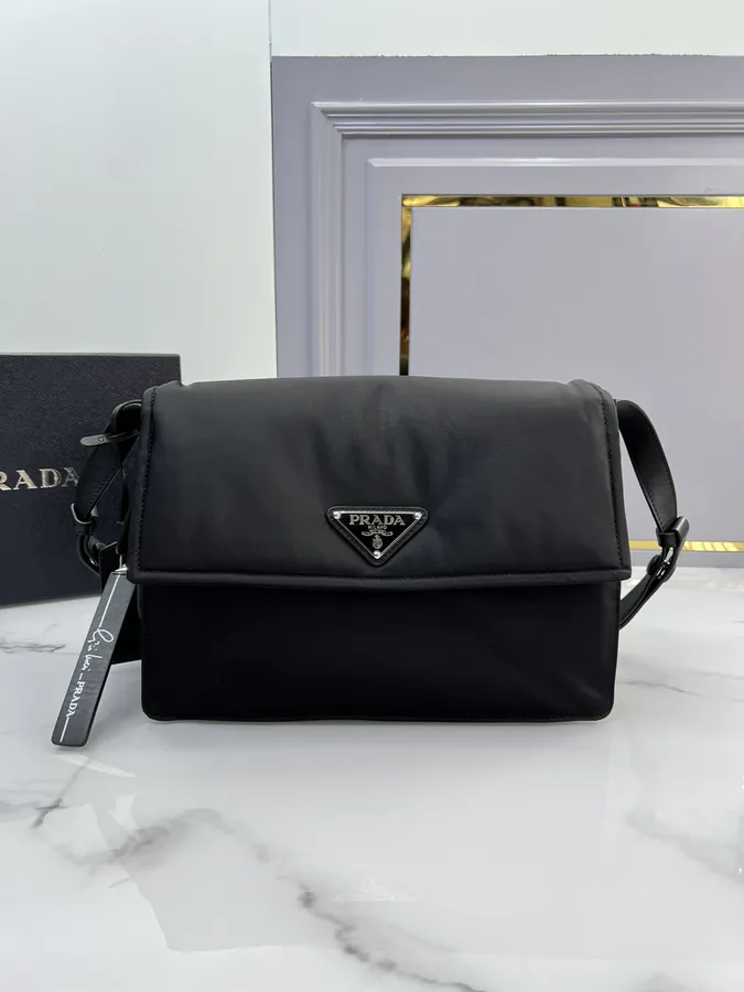 P630 New Arrival Hobo Bag in Desert Color