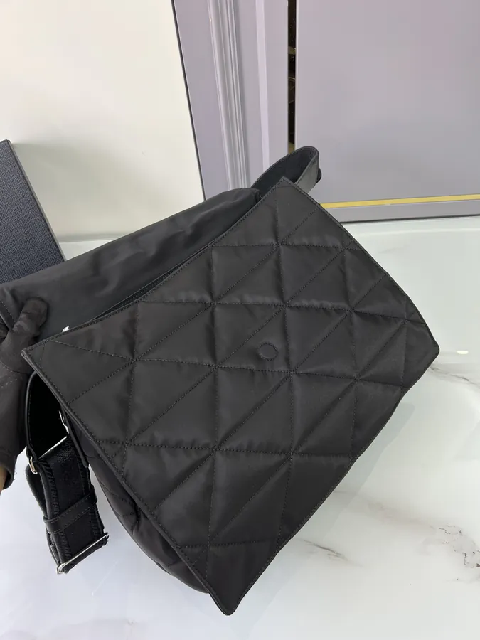 New P750 Letter Clutch in 1BD256 Checkered Pattern