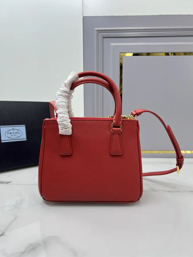 P750 Galleria Handbag Mini Killer Bag with Detachable Strap