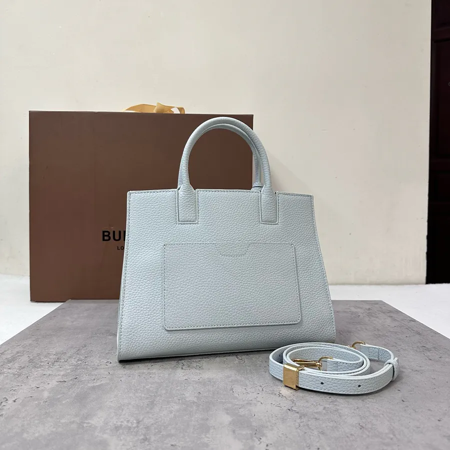 B Family 550 Simple Stand Up Tote Bag