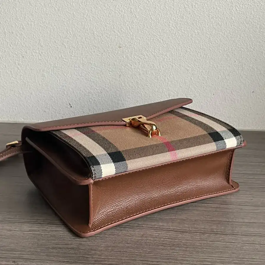 P450 B Grain Leather and House Check Pattern Crossbody Bag