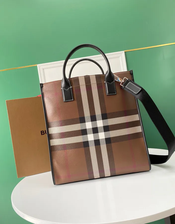550 B Brand New Tote Bag