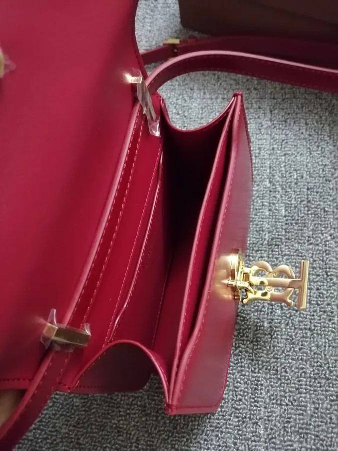 560 B House New TB Mini Leather Lock Bag