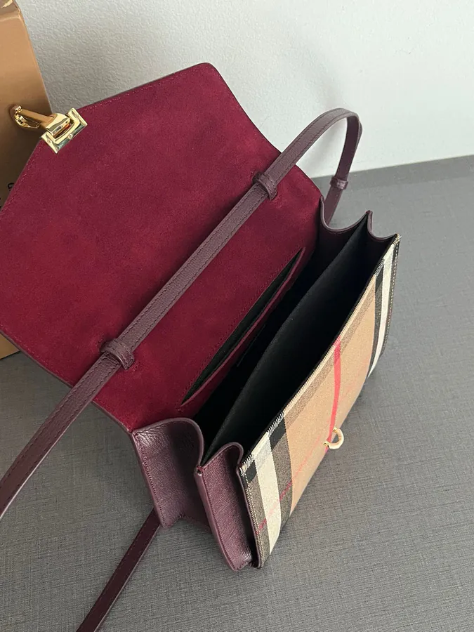 P450 B Grain Leather and House Check Slope Bag