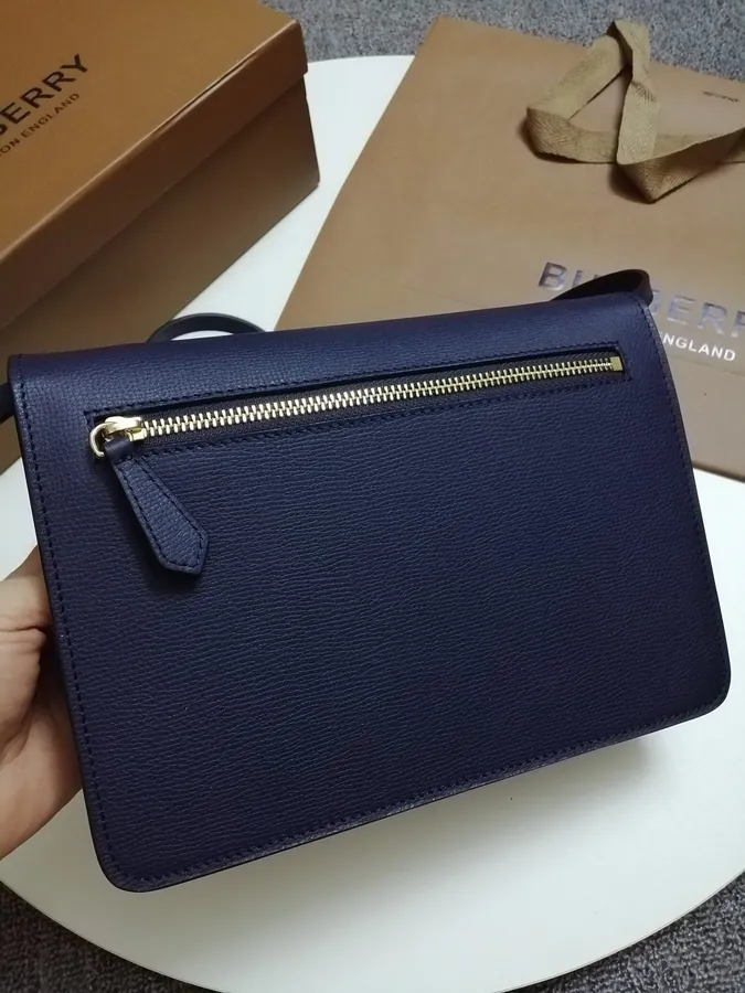 P450 B Grain Leather and House Check Slope Bag
