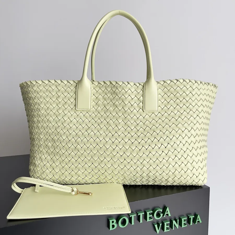 Bottega Veneta Cabat Large 51cm