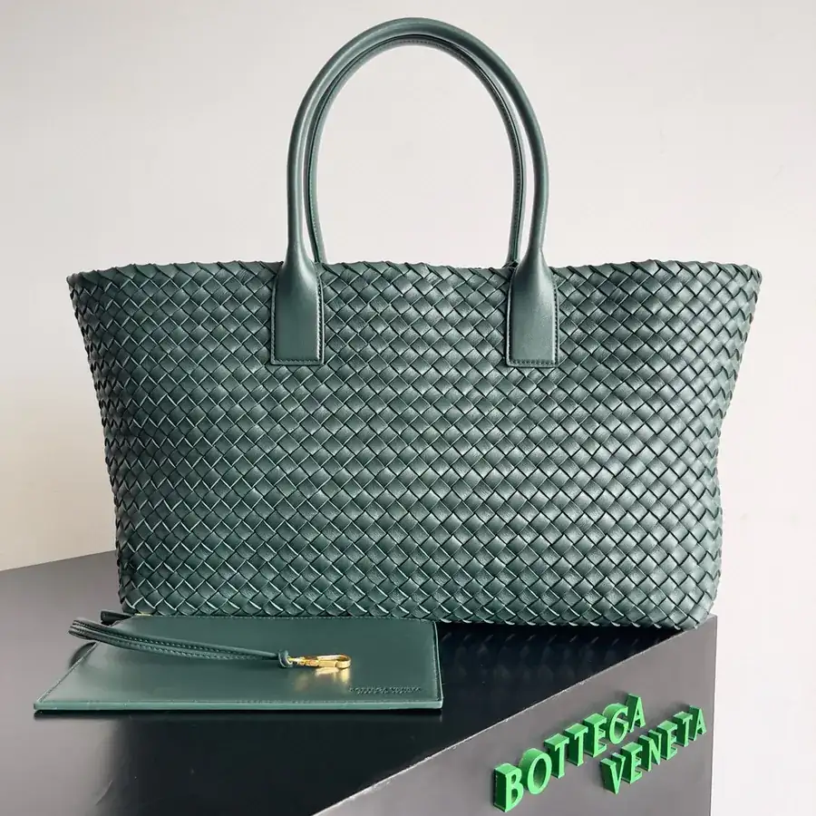 Bottega Veneta Cabat Large 51cm