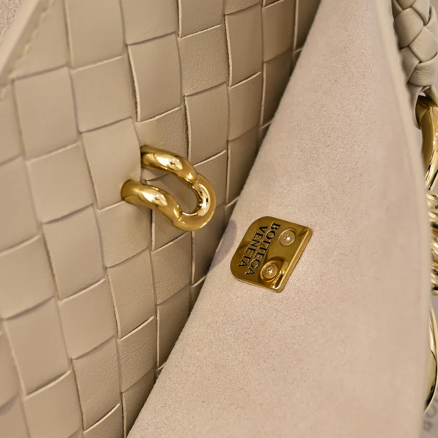 Bv Ciao Ciao Handbag Mini Size, Stylish and Practical