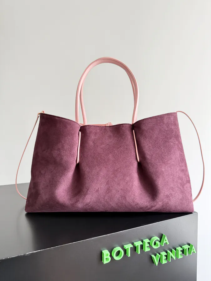 Bottega Veneta 2025 New Collection PINACOTECA Bag