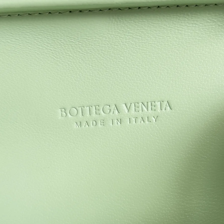 BOTTEGA VENETA Ladies Knot Evening Bag with Chain