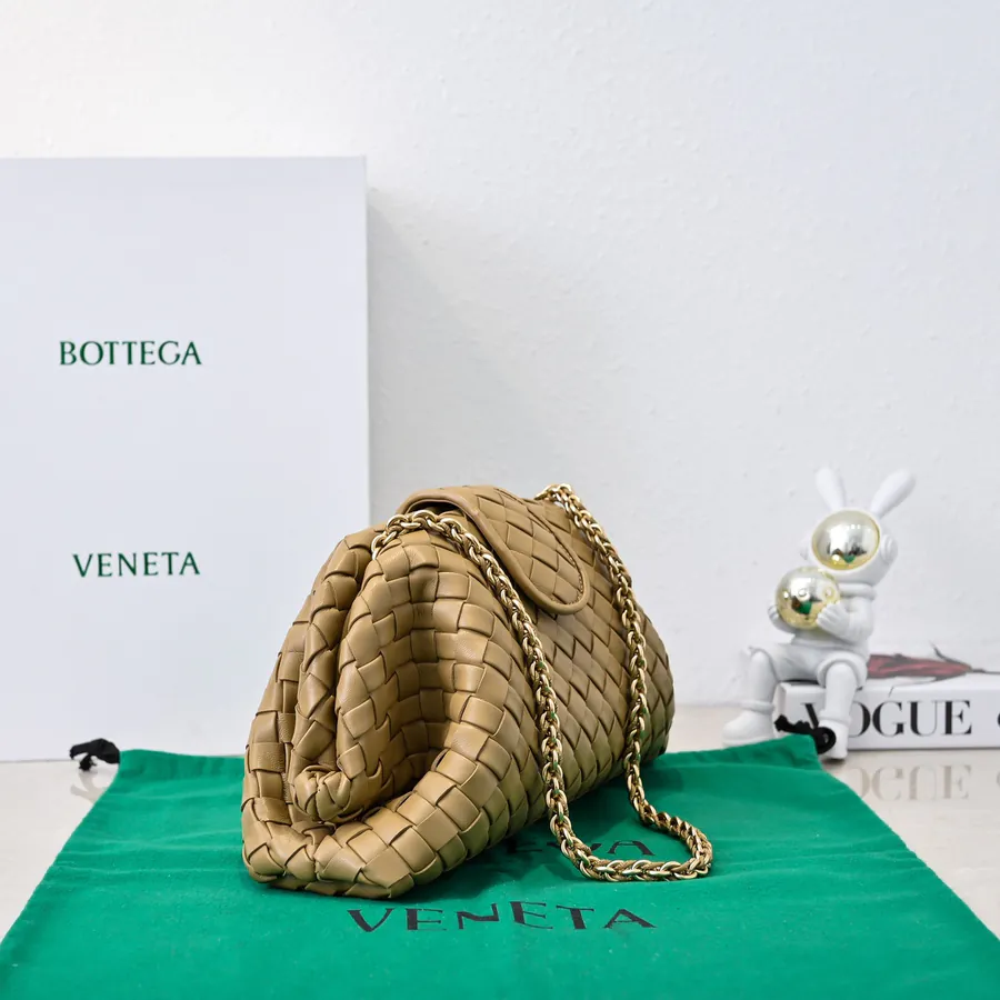 Bottega Venetia Lauren 1980 Bucket Bag