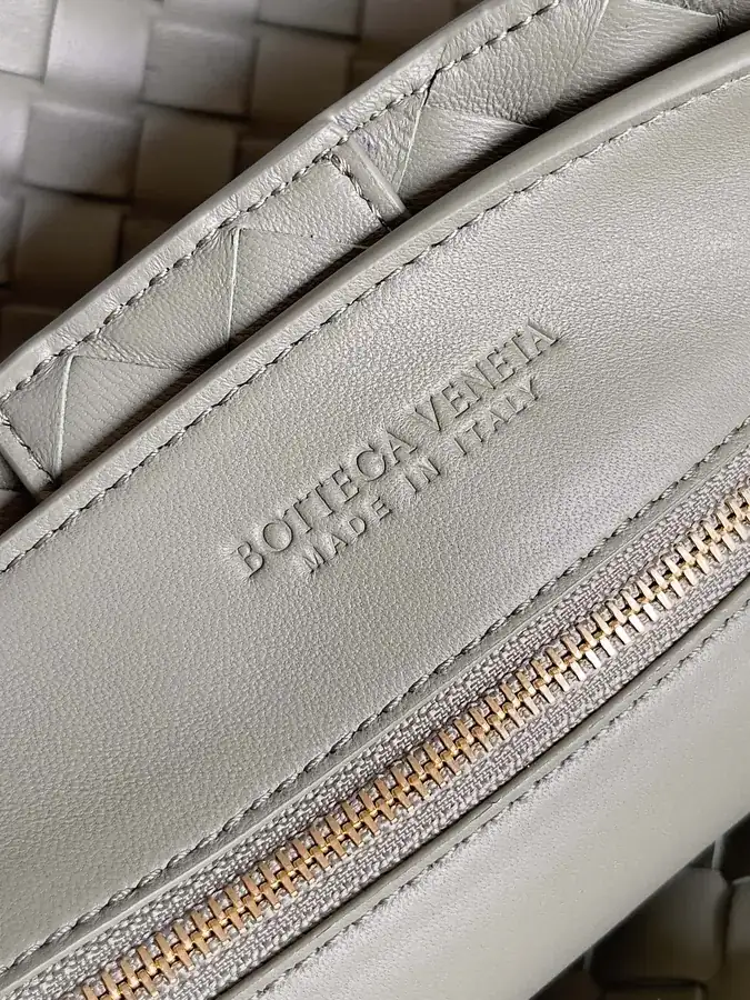 Bottega Veneta Summer Collection Andiamo Handbag