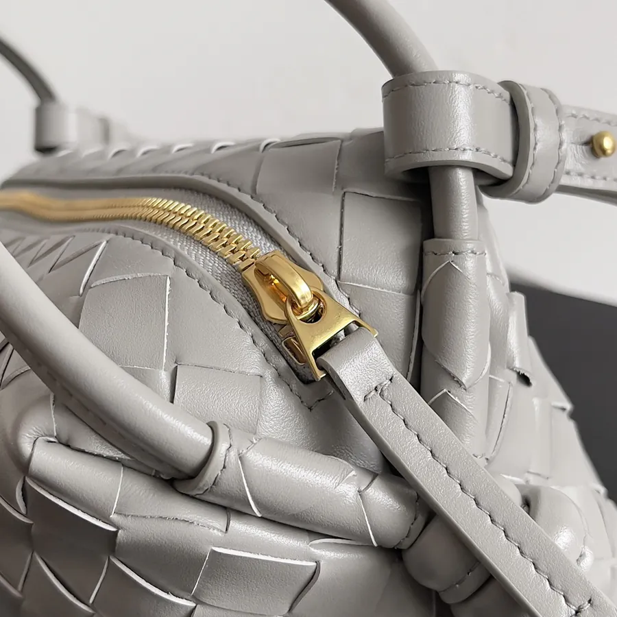 BOTTEGA VENETA 2024 New Loop Minimalist Design, Versatile Carry