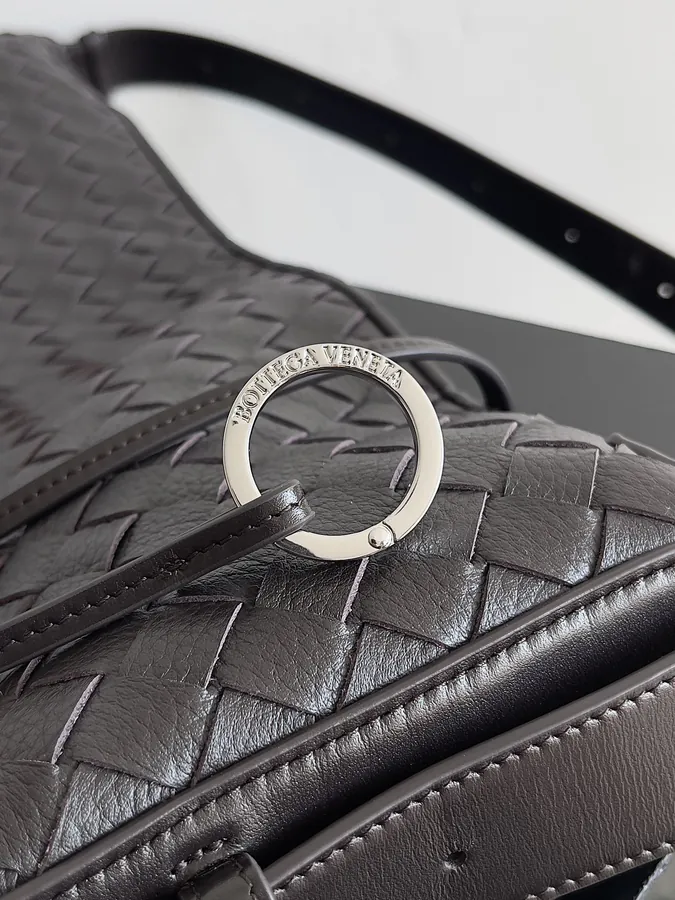 BOTTEGA VENETA Traveler Bucket Bag in Grained Calfskin