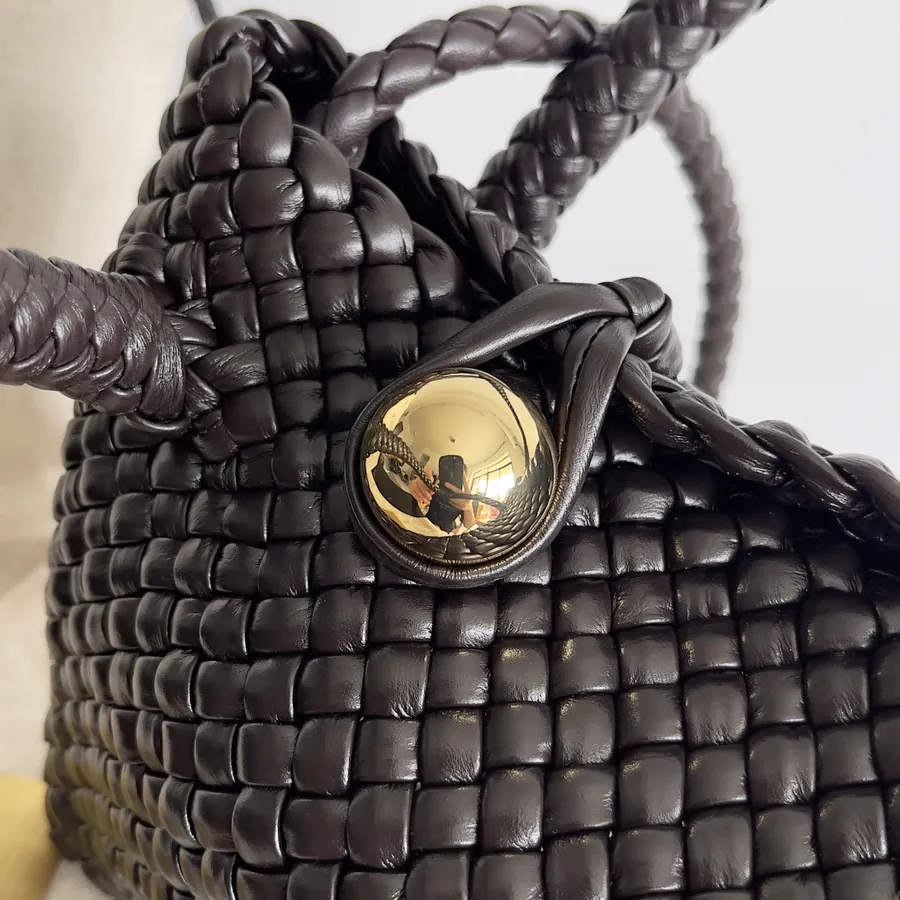 BV Classic Intrecciato Tote A Timeless Luxury Handbag