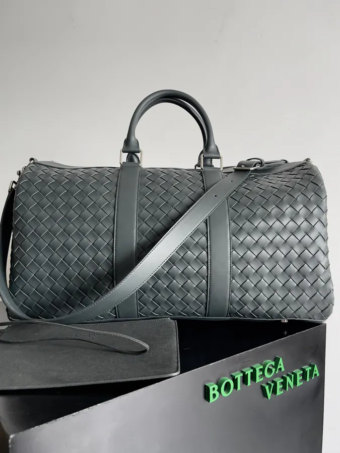 BV Woven Travel Bag A Distinctive Travel Companion