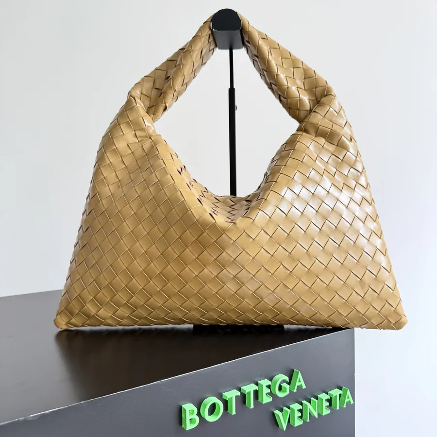 Bottega Veneta Hop Large Bucket Bag