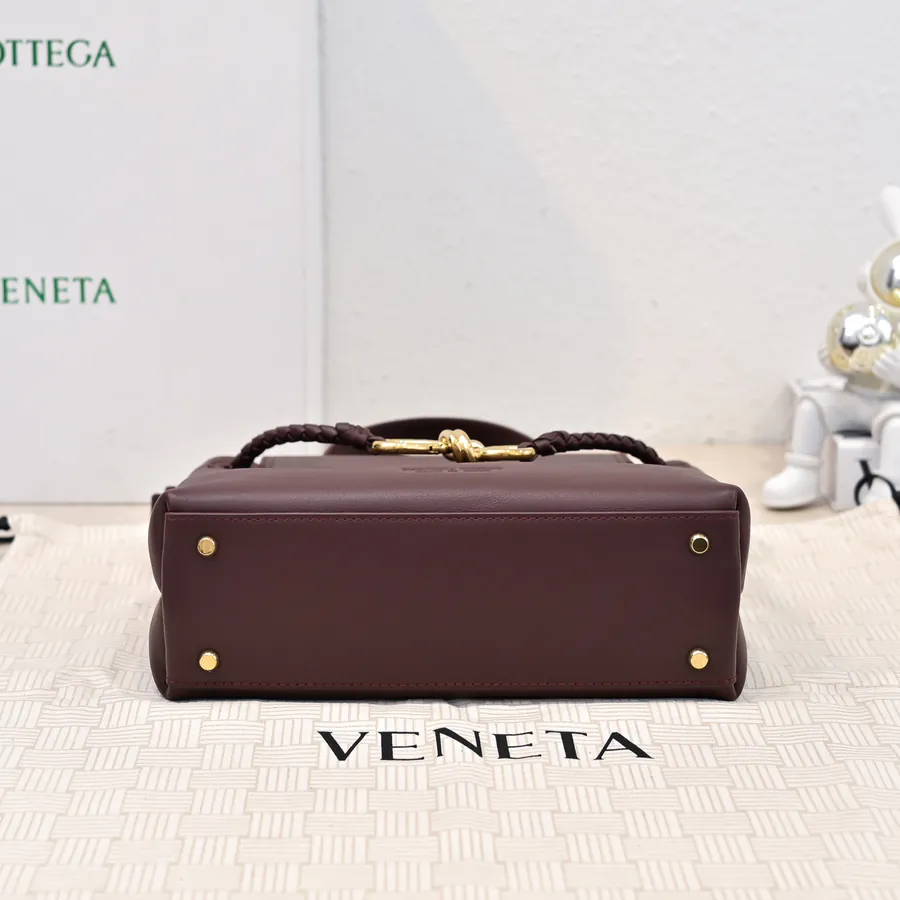 Bv Ciao Ciao Handbag Mini Size, Elegant and Practical