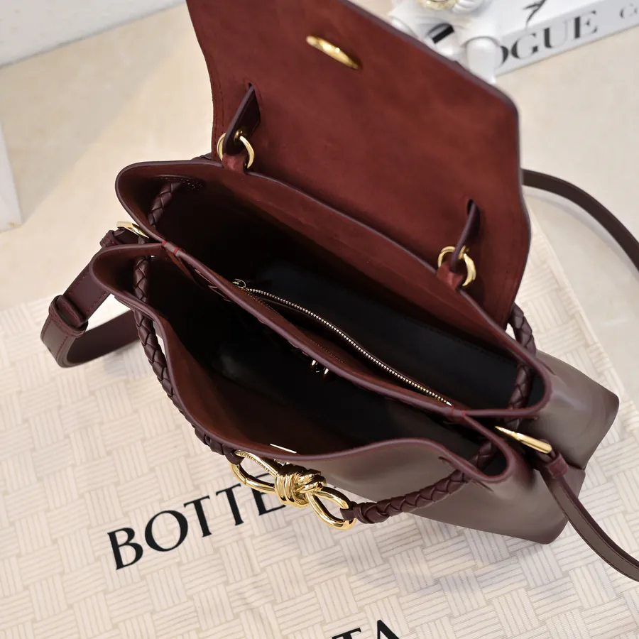 Bv Ciao Ciao Handbag Mini Size, Elegant and Practical