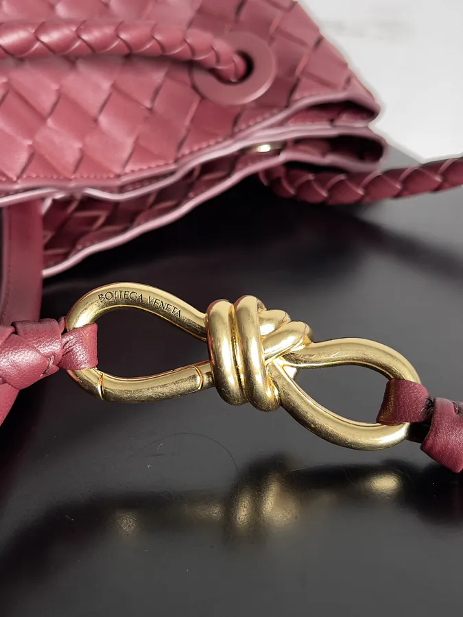 Bottega Veneta Summer Collection Andiamo Handbag