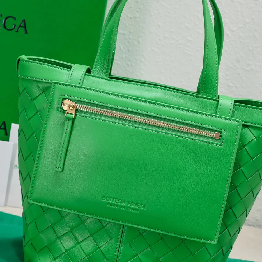 Bv 2023 New Flip Flap Tote Bag