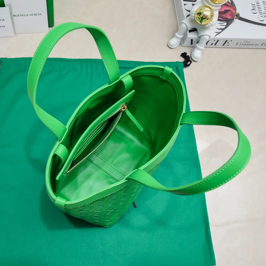 Bv 2023 New Flip Flap Tote Bag