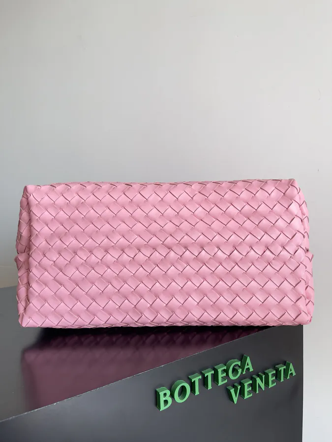 Bottega Veneta Summer Collection Andiamo Handbag