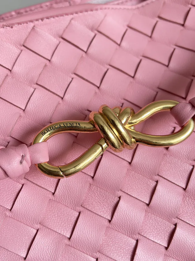 Bottega Veneta Summer Collection Andiamo Handbag