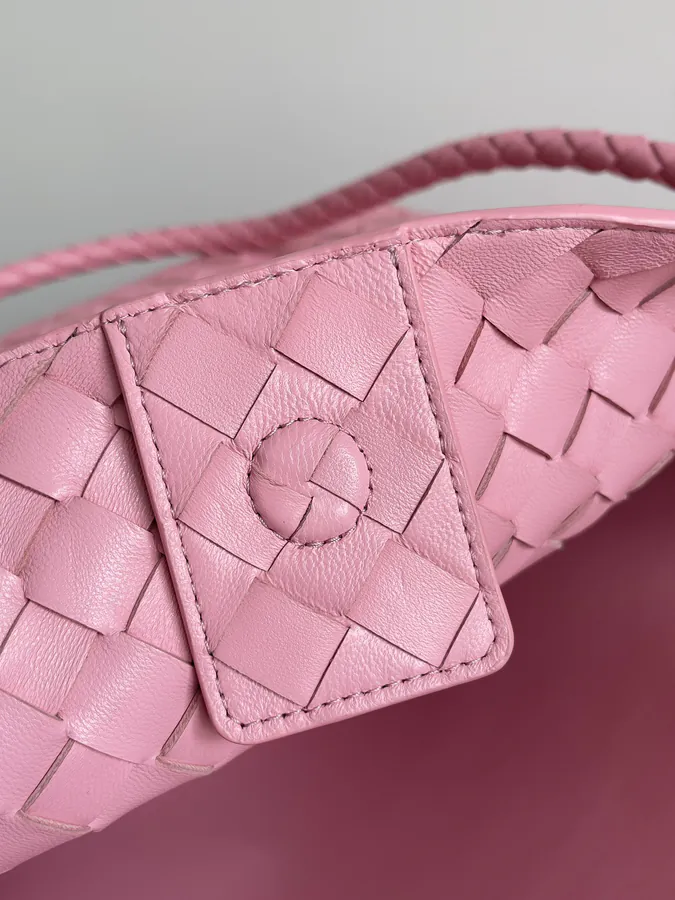 Bottega Veneta Summer Collection Andiamo Handbag
