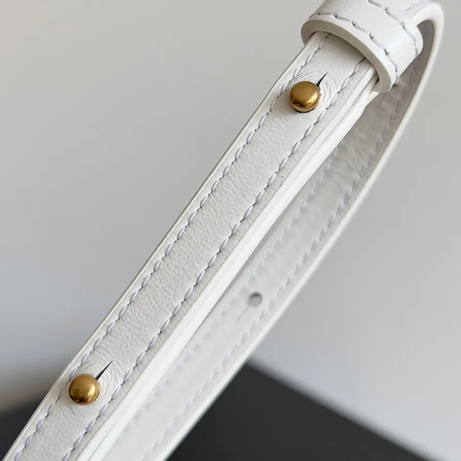 BV 24 Mini Hop Tote in Grained Calfskin