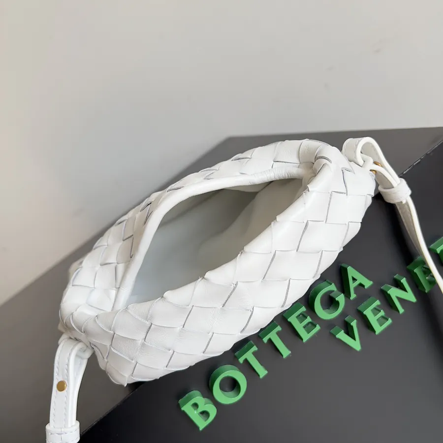 BV 24 Mini Hop Tote in Grained Calfskin