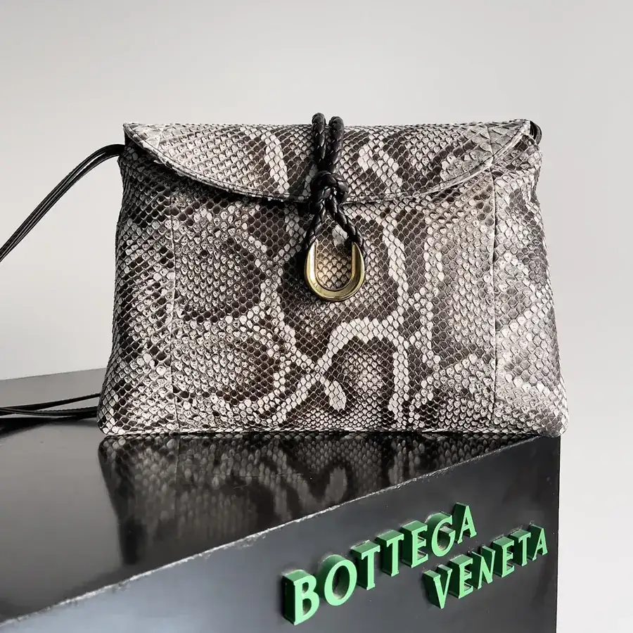 BOTTEGA VENETA Liberty Crossbody Bag