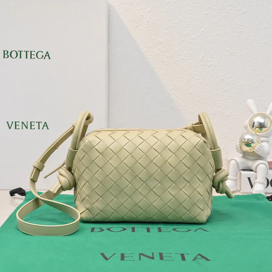 BOTTEGA VENETA New Loop Minimalist Design, Versatile Carry