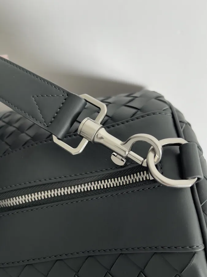 BV Woven Travel Bag A Distinctive Travel Companion