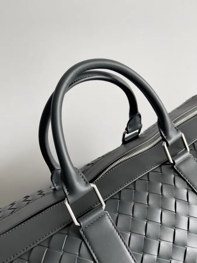 BV Woven Travel Bag A Distinctive Travel Companion