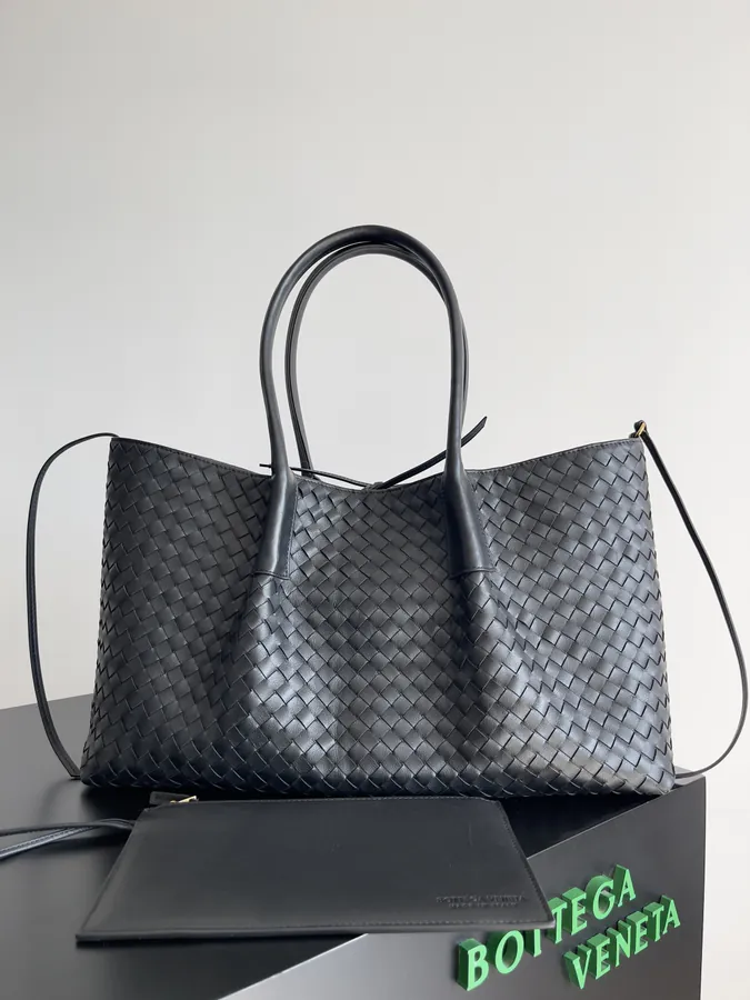 Bottega Veneta 2025 New Collection PINACOTECA Bag