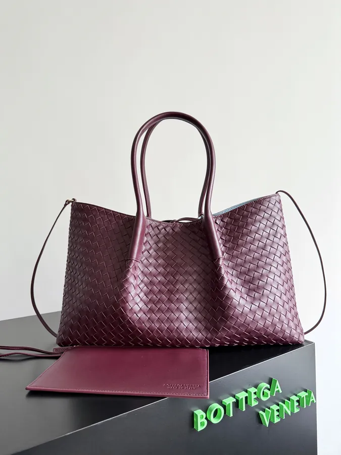 Bottega Veneta 2025 New Collection PINACOTECA Bag