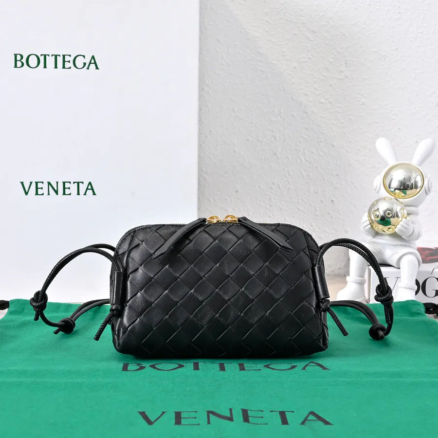 Bv Concert Pouch Mini Bag with Classic Intrecciato Craftsmanship