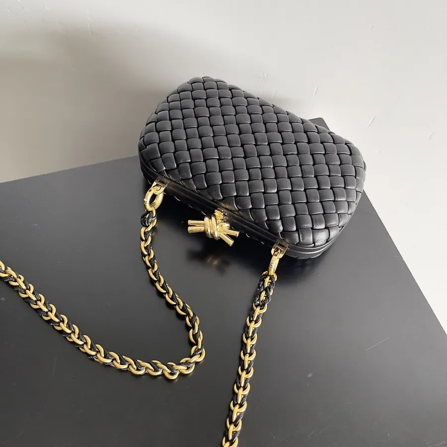 BOTTEGA VENETA Ladies KNOT Evening Bag Chain Edition