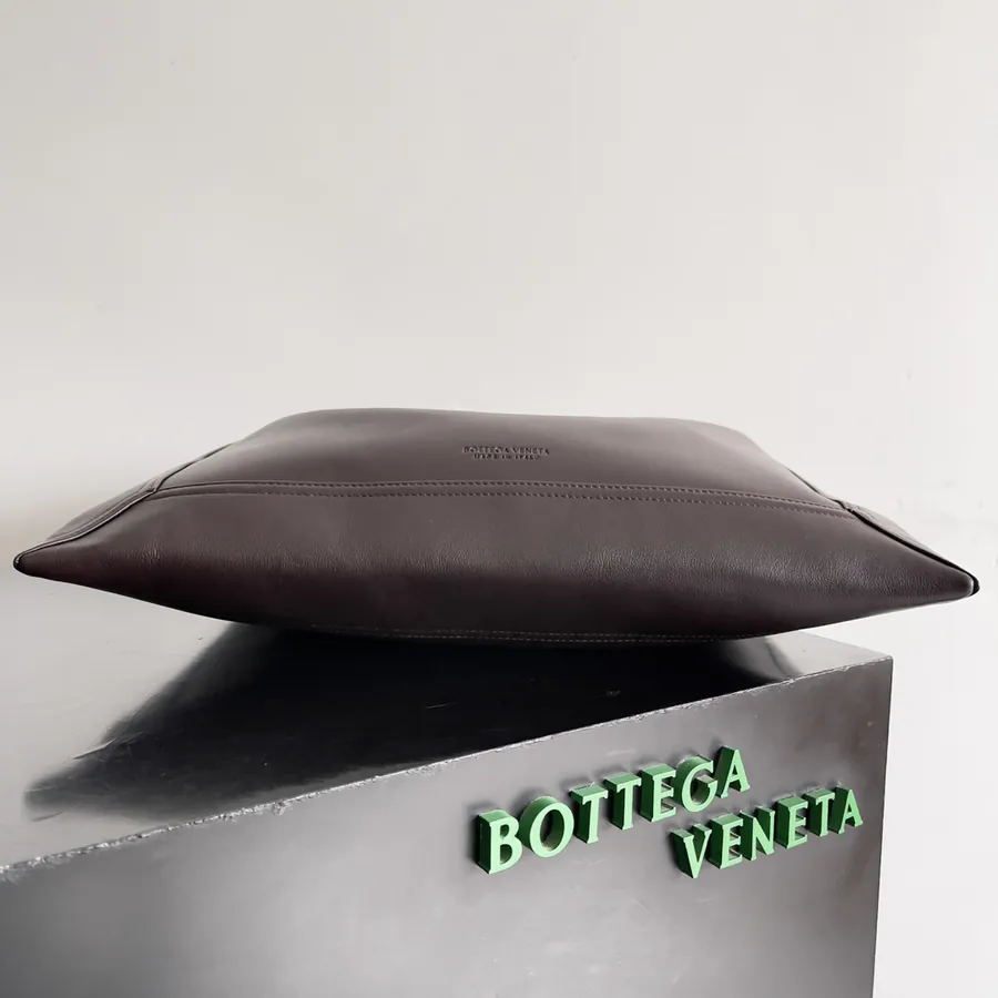 Bottega Veneta 2024 Autumn Winter Collection Bucket Bag