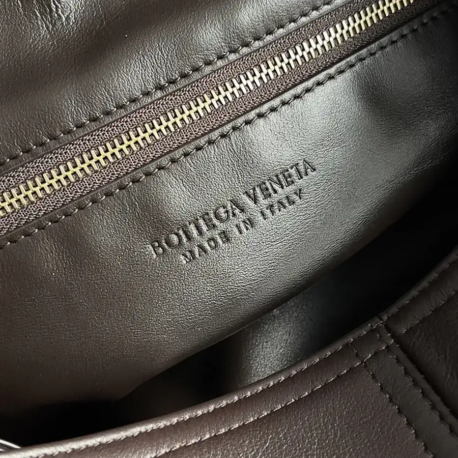 Bottega Veneta 2024 Autumn Winter Collection Bucket Bag