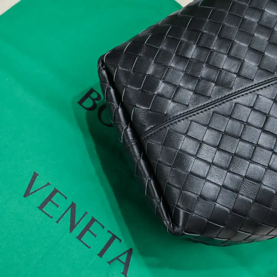 Bv 2023 New Flip Flap Tote Minimalist Tote Design